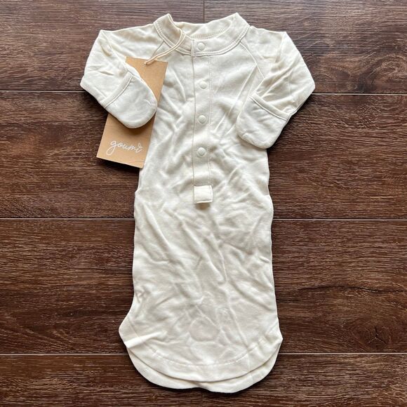 NWT Goumi Kids Cloud Baby Gown SZ Preemie Snap Bamboo Organic Sleeper Jamms - Picture 1 of 3